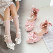 日系甜美可爱单鞋女蝴蝶结粉色粗跟包头凉鞋珍珠装饰吊坠洛丽塔鞋