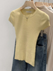 女装浅黄色针织短袖T恤修身上衣搭配阔腿牛仔裤夏圆领针织衫