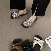 韩版设计感一字拖鞋女鞋子夏季外穿2023银色气质凉拖度假沙滩凉鞋