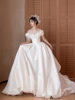 一字肩复古缎面主婚纱，礼服2024新娘高级质感白色拖尾超仙婚纱