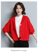 大红色本命年短款小外套，女2022秋冬蝙蝠袖，针织开衫洋气连帽外搭