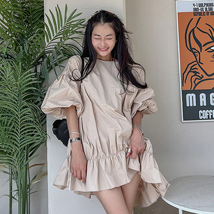 韩国chic夏季设计感小众圆领泡泡袖抽褶荷叶边休闲宽松短款连衣裙