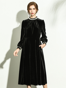 欧美时尚 2021年秋冬大码金丝绒连衣裙重工钉珠显瘦高端黑色