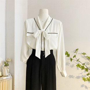 白色系带蝴蝶结长袖雪纺衬衫女秋季设计感气质，小香风打底小衫上衣
