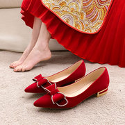 红色婚鞋秀禾服新娘，鞋女高跟2023年夏秋孕妇粗跟低中式礼服鞋