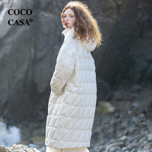 cococasa原创鸭绒茧型过膝羽绒服，女中长款2023冬新零鹅绒白色外套