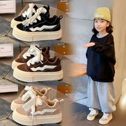 儿童运动鞋2024年秋季男童板鞋韩版女童鞋子复古休闲鞋，中大童