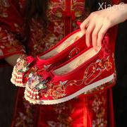 配秀禾服婚鞋女增高古风绣花布鞋中式冬季加绒红色，新娘结婚汉服鞋