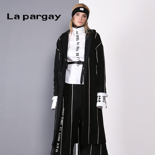 Lapargay纳帕佳2023秋冬新款女式黑色风衣中长款立体条纹大衣外套