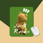 放轻松小熊绿色卡通可爱手工原创电脑游戏办公桌面方形加厚鼠标垫