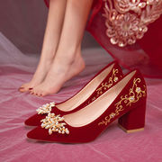中式婚鞋新娘鞋女2024年秀禾婚纱两穿红色高跟鞋粗跟结婚鞋子