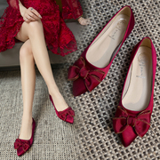 红色婚鞋女平底鞋2023秋季尖头软底单鞋，婚礼新娘鞋秀禾服鞋子
