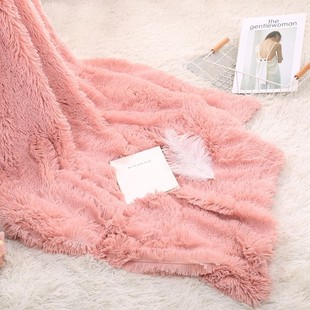 粉色毛毯长毛绒拍照道具盖毯椅子，装饰毯子毛毛沙发毯白色ins摄影