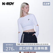 nerdy2023早秋女款修身露脐显瘦长袖，打底上衣潮牌时尚，简约t恤