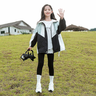 女童秋装外套2024中大童韩版洋气时髦冲锋衣运动学生春秋衣服
