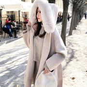 高端轻奢女装白色，秋冬大毛领连帽落肩袖中长款羊毛大衣外套