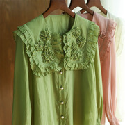法式绿色衬衫女2024年春季荷叶边衬衣设计感钉珠立体花朵上衣