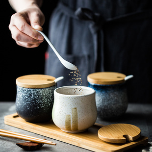日式调味罐陶瓷套装饭店，调料罐带盖商用装盐罐，辣椒油罐家用厨房
