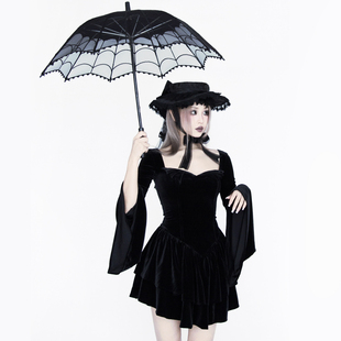 暴杂原创「路西法」暗黑哥特丝绒，喇叭袖亚文化显瘦蝙蝠黑色连衣裙