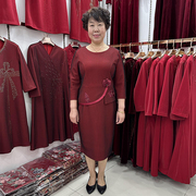结婚礼服2023中老年喜妈妈婚宴连衣裙50岁优雅假两件套母亲胖