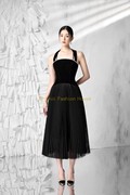 越南设计师deli2022时尚，优雅气质黑色露肩连衣裙收腰显瘦