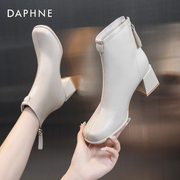 达芙妮短靴女2023秋季时尚，粗跟中跟方头，高跟瘦瘦时装靴米白色