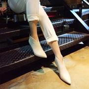 韩国2023秋季女鞋尖头细跟踝靴米白色高跟短靴加绒裸靴潮