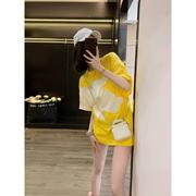 GG。黄色短袖t恤女夏设计感宽松大版洋气中长款遮屁股上衣