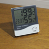 电子温湿度计时间闹钟显示室内电子温湿度计