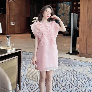 越南小众MADEBYT 2023年夏季千金粉色薄纱透气花朵连衣裙