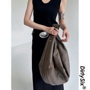 dirtysix原创设计大容量黑色，褶皱单肩包时尚复古大包，手提包饺子包