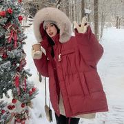 红色大毛领连帽羽绒服，女冬季2023韩版宽松加厚保暖牛角扣外套