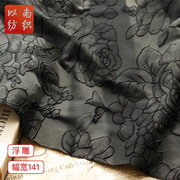 浮雕黑色大花朵色织提花面料，挺括时尚春夏蓬蓬裙服装箱包提花布料