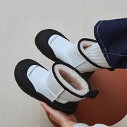 雪地靴女冬季保暖皮毛，一体2023年加厚底白色显瘦东北面包棉鞋