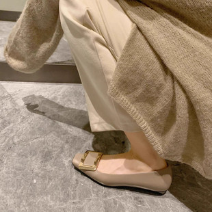 羊皮版~2024春法式优雅金属RV方扣小粗跟浅口方头平底单鞋女