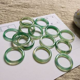 素圈戒指简约个性绿玉髓，戒指玛瑙尾戒男女情侣，款时尚指环小众设计