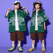潮童街舞套装绿色棒球服外套短袖2024夏季hiphop表演服宽松炸街帅