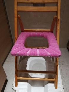 马桶椅子老年人坐厕椅实木坐便器垫座便套孕妇坐便厕椅马桶垫靠背