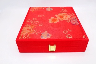 锦盒黄金首饰盒结婚珠宝包装盒红色，首饰盒刺绣包绒套装盒