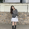 市场显瘦圆领羊毛，常规款2023秋季韩版条纹开衫
