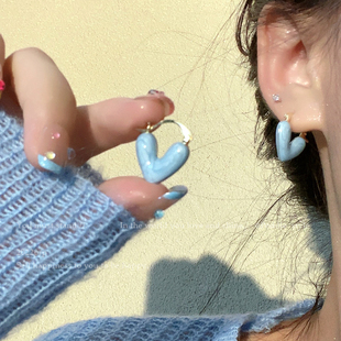 去海边~蓝色爱心耳环女小众设计耳钉2024高级感耳饰耳坠