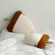 ins风毛绒松果抱枕可爱创意，异形枕客厅沙发，靠垫腰枕飘窗床头靠枕