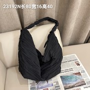 小众设计定制包包韩国男女通用大容量压褶布包云朵斜挎包文艺大包