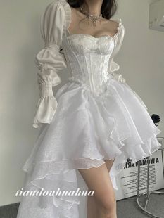 在逃公主蓬蓬裙新娘婚纱，敬酒服精致高端女装轻奢重工白色连衣裙子