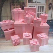 特大60cm正方形粉色盒生日礼物盒拍照道具盒橱窗摆设推头纸盒