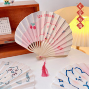 扇子女可爱夏季绢布折扇，迷你卡通儿童学生便携随身舞蹈扇折叠竹扇