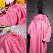 粉红色超亮光感水晶丝缎时尚服装面料防水加密仿镜面亮光记忆布料