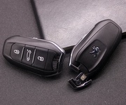 适用标致雪铁龙c5c6c4l世嘉车钥匙5083008408配汽车智能遥控钥匙