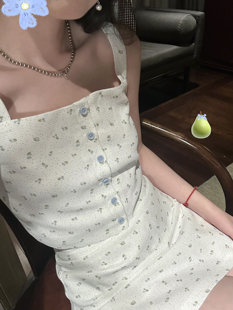 一只豌豆清纯蓝白碎花辣妹华夫格吊带背心套装夏季短款上衣半身裙