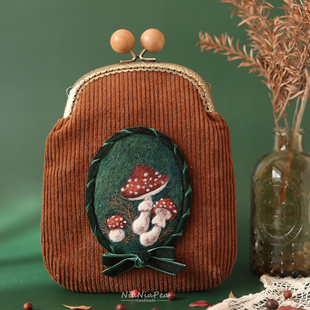 羊毛毡戳戳乐灯芯绒，口金包材料包毒蘑菇手工，diy挎包新手圣诞礼物